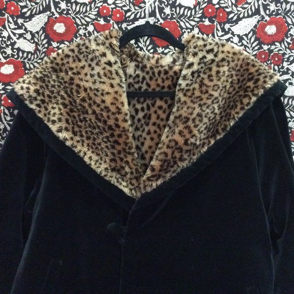 Reversible Faux Fur Leopard & Velvet Swing Coat - Picture 7 of 10